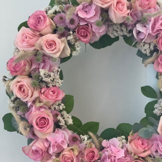 Hautaseppele, kukitettu