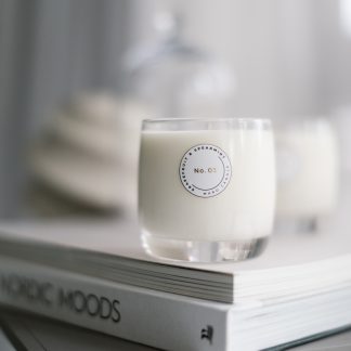 MARO Candles tuoksukynttilä, No. 04 SWEET FIG & BLACKBERRY